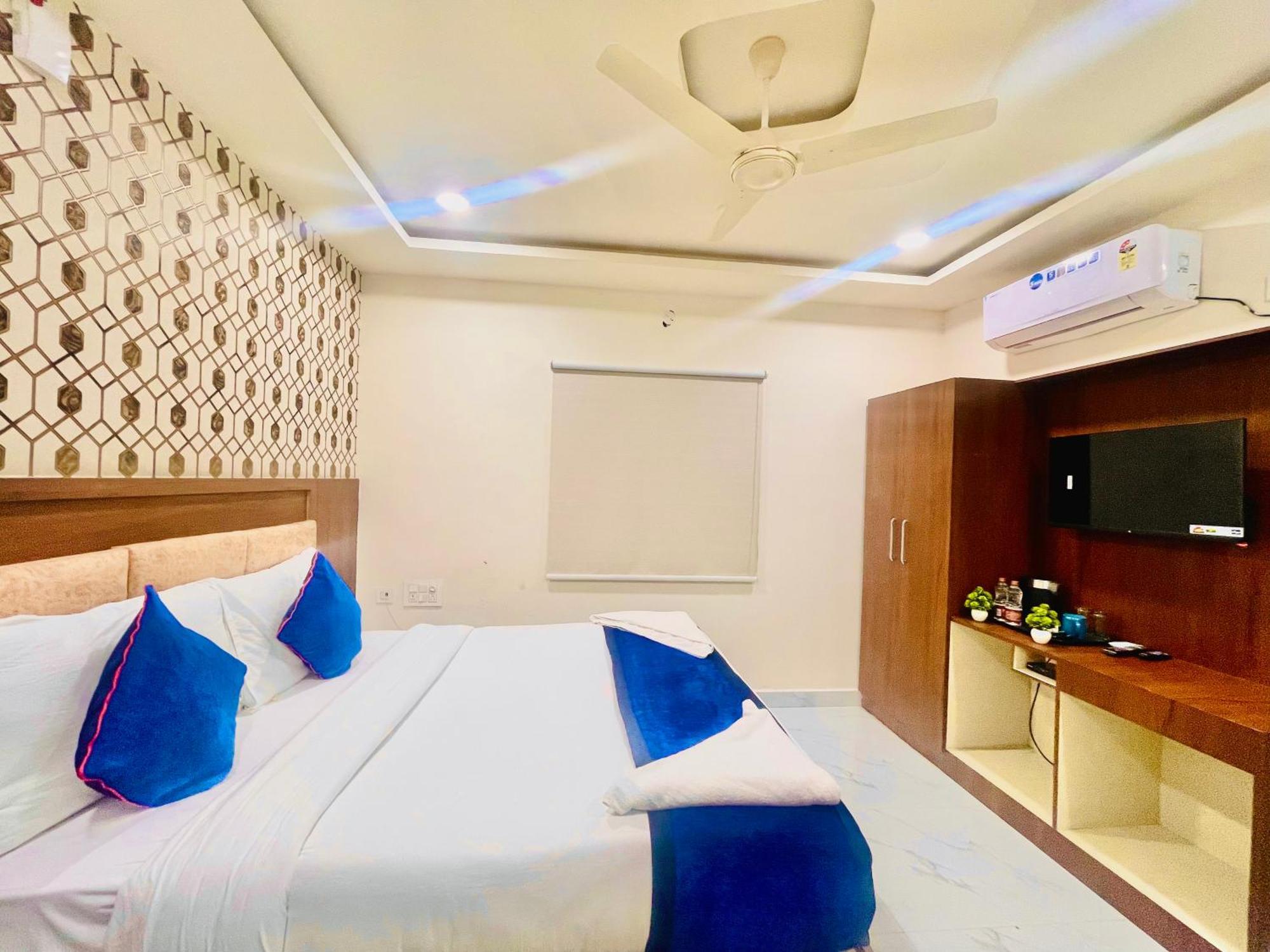 Hotel Eagle Grand Hyderabad Airport Zone Шемшабад Екстер'єр фото