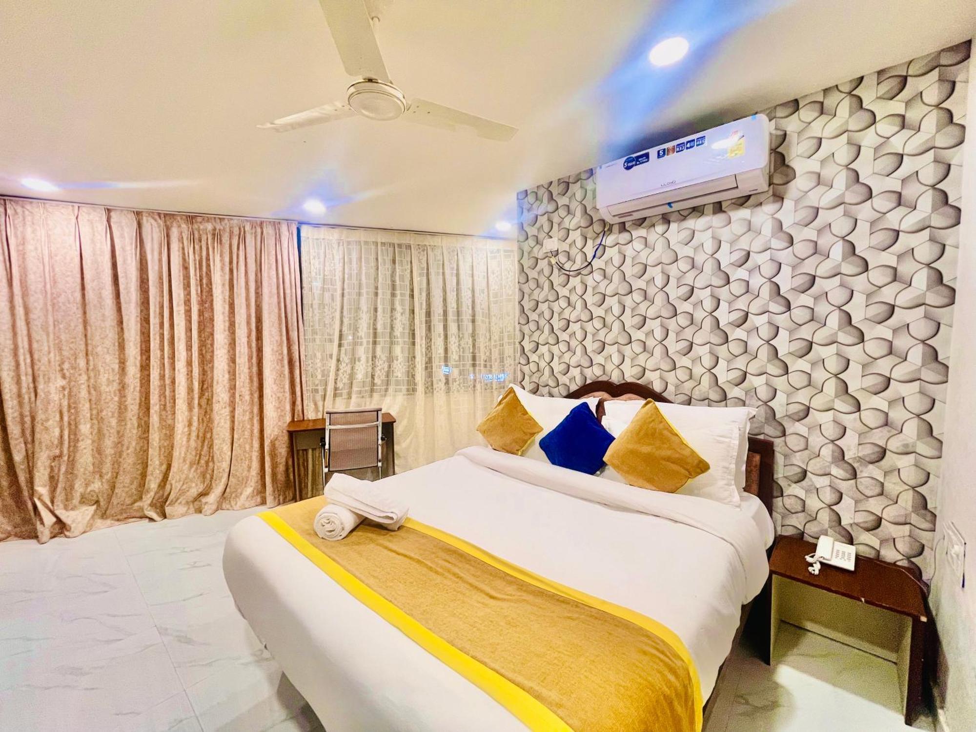 Hotel Eagle Grand Hyderabad Airport Zone Шемшабад Екстер'єр фото