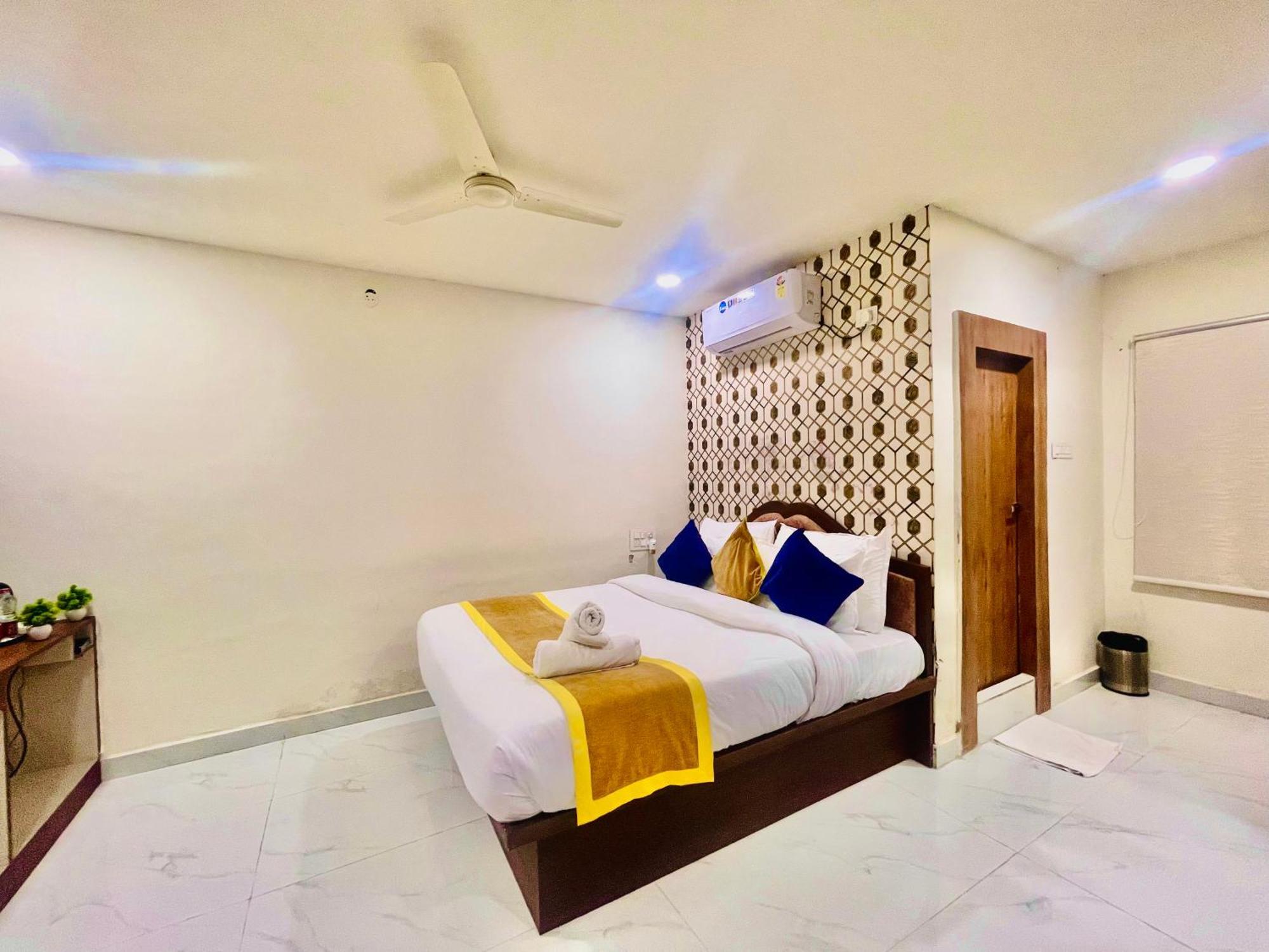 Hotel Eagle Grand Hyderabad Airport Zone Шемшабад Екстер'єр фото