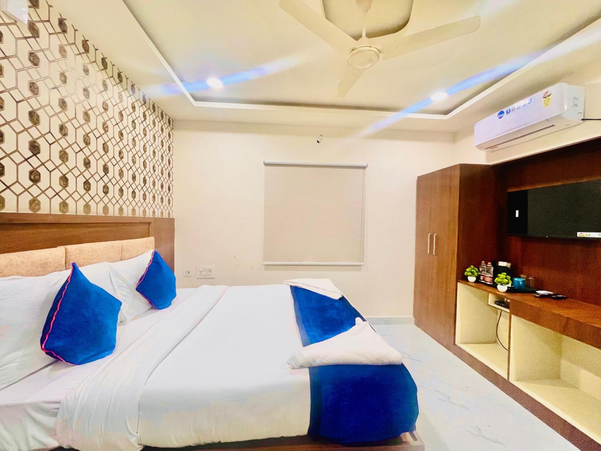 Hotel Eagle Grand Hyderabad Airport Zone Шемшабад Екстер'єр фото